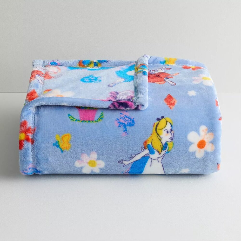 NEW DISNEY ALICE IN WONDERLAND SOFT PLUSH THROW BLANKET THE BIG ONE 5X6 FT NWT